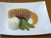 Ente kross in Ananassauce mit Gemüse (Arno Funke) - Rezept