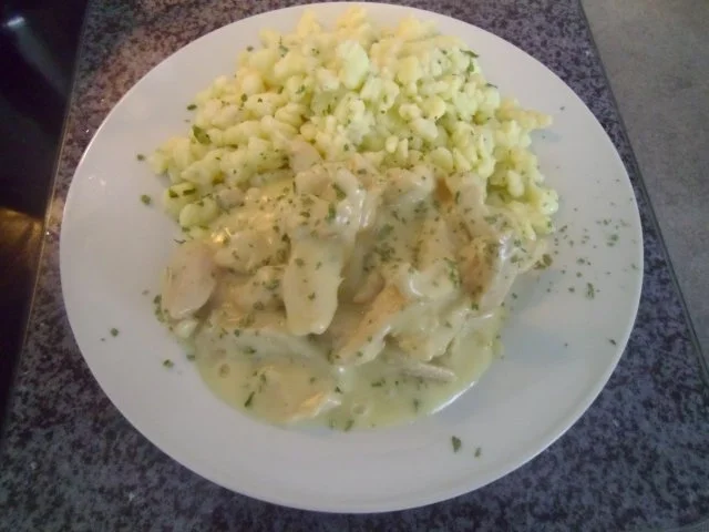 Hühnerstreifen in leichter Buttersoße - Rezept