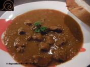 Rezept: 1Topfgericht: österreichisches Gulasch, ungarisches Pörkölt 1Topfgericht: österreichisches Gulasch, ungarisches Pörkölt - Rezept