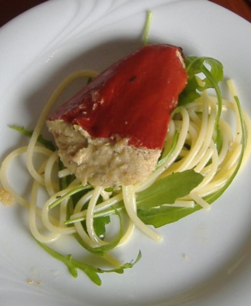 Gefüllte span.Paprika auf Rucola-Spaghetti - Rezept - Bild Nr. 3