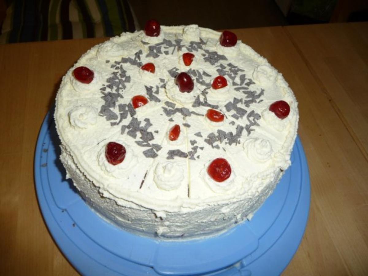 Schwarzwälder - Kirschtorte - Rezept - Bild Nr. 2