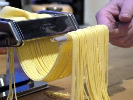Spaghetti mit Thymian-Mandel-Pesto und Chilibröseln - Rezept - Bild Nr. 14