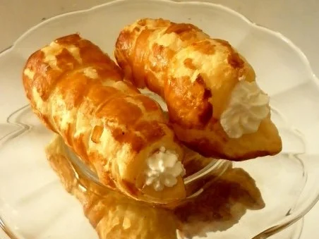 Rezept: Sahne-Röllchen / Schillerlocken Sahne-Röllchen / Schillerlocken - Rezept