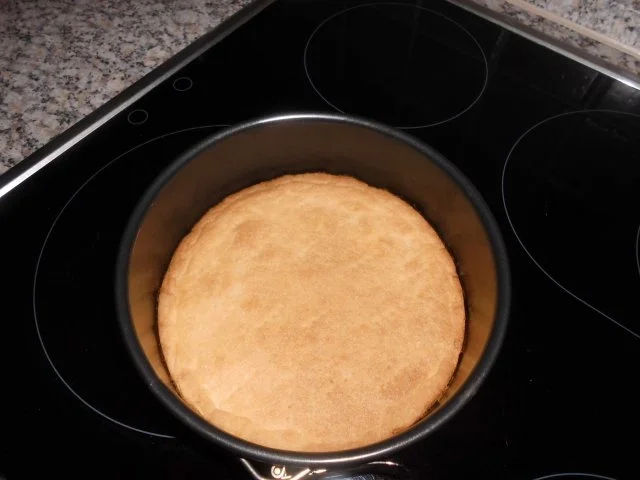 Ananas-Sahnetorte für 18er Form>> - Rezept - Bild Nr. 5