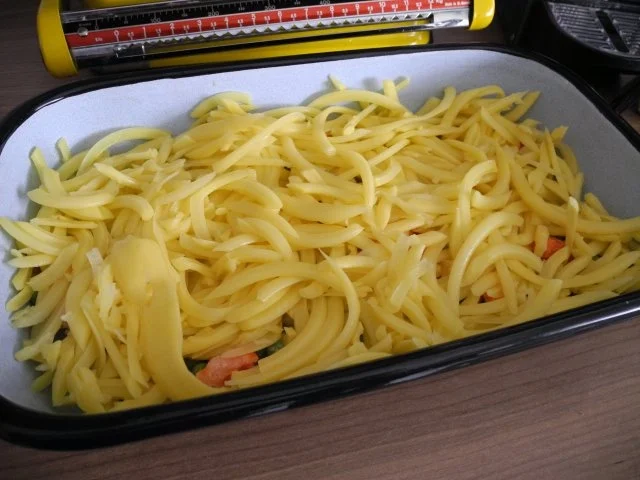 Aus dem Backofen : Raspelauflauf mit gedünstetem Tilapia - Rezept - Bild Nr. 14