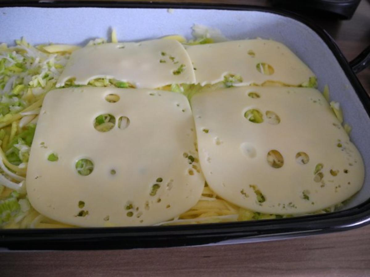 Aus dem Backofen : Raspelauflauf mit gedünstetem Tilapia - Rezept - Bild Nr. 16