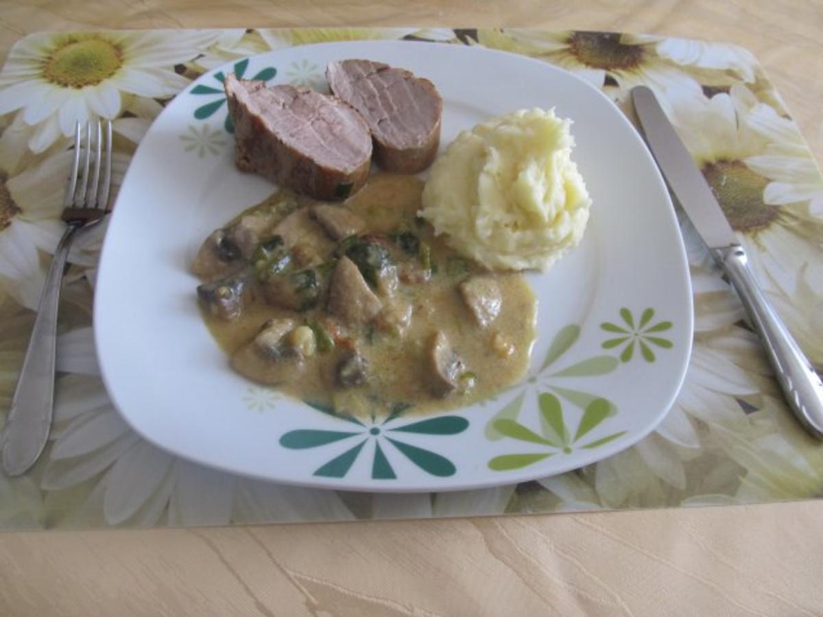 Bilder für Filetkrüstchen in Hollandaise - Rezept