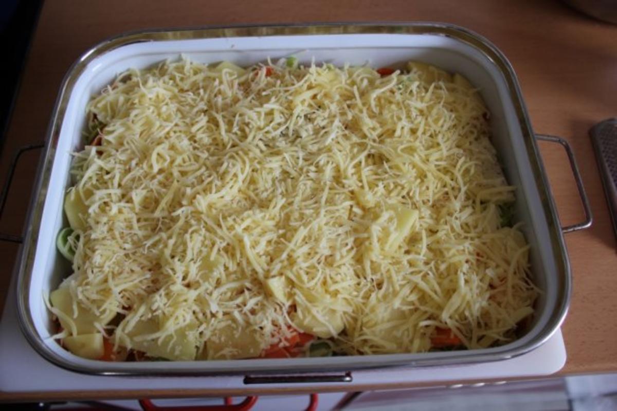 Kartoffel- Lauch- Karottengratin mit einer Thymiannote - Rezept - Bild Nr. 3