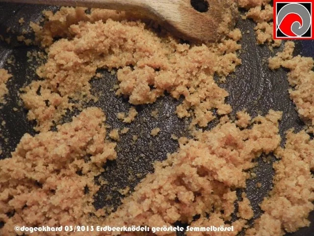 Rezept: Süßer Erdbeerknödel Bild Nr. 8 Süßer Erdbeerknödel - Rezept - Bild Nr. 8