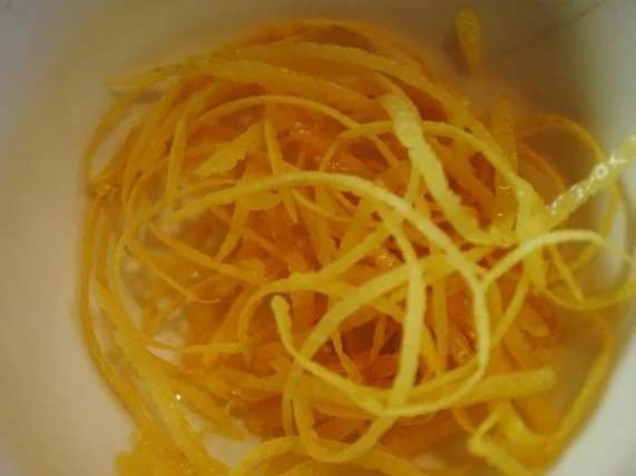 confiertes Kräuterhuhn / Risotto al’ arrabiata / Vanille-Tomaten - Rezept - Bild Nr. 3