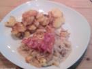 Halsgrat-Steaks mit Zwiebel-Käse-Kruste - Rezept
