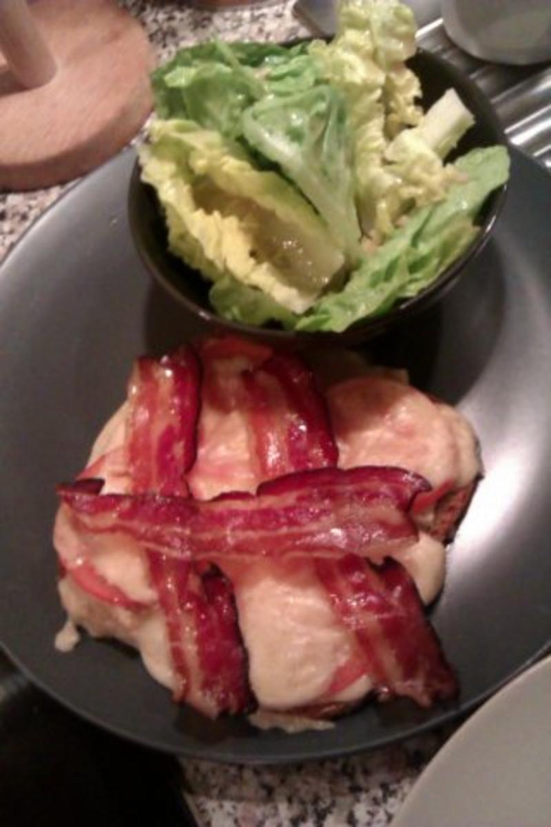 Kentucky Hot Brown Sandwich überbacken mit Sauce Mornay - Rezept - Bild Nr. 2