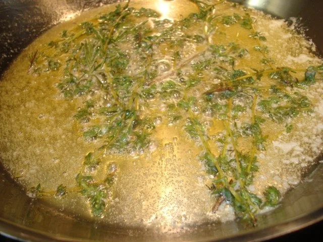 Schwertmuscheln in Thymianbutter und Linguine - Rezept - Bild Nr. 2