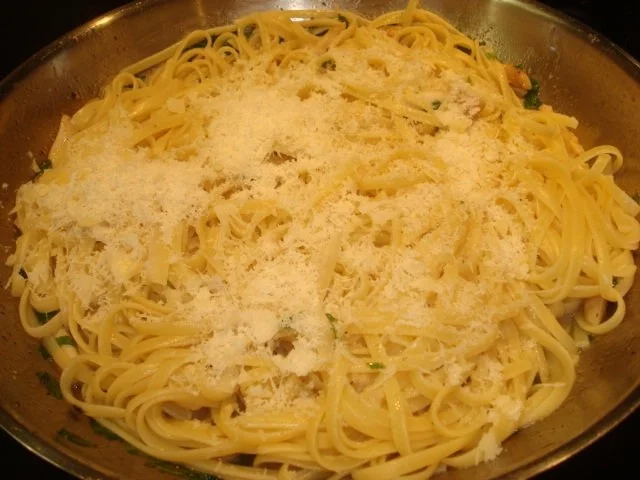 Schwertmuscheln in Thymianbutter und Linguine - Rezept - Bild Nr. 4