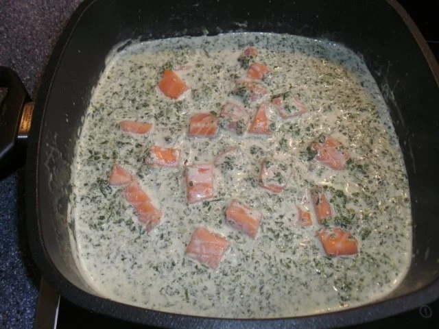 Rezept: Spaghetti mit Lachs + Spinat Bild Nr. 2 Spaghetti mit Lachs + Spinat - Rezept - Bild Nr. 2