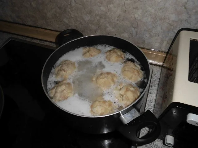 Semmelknödel - Rezept - Bild Nr. 3