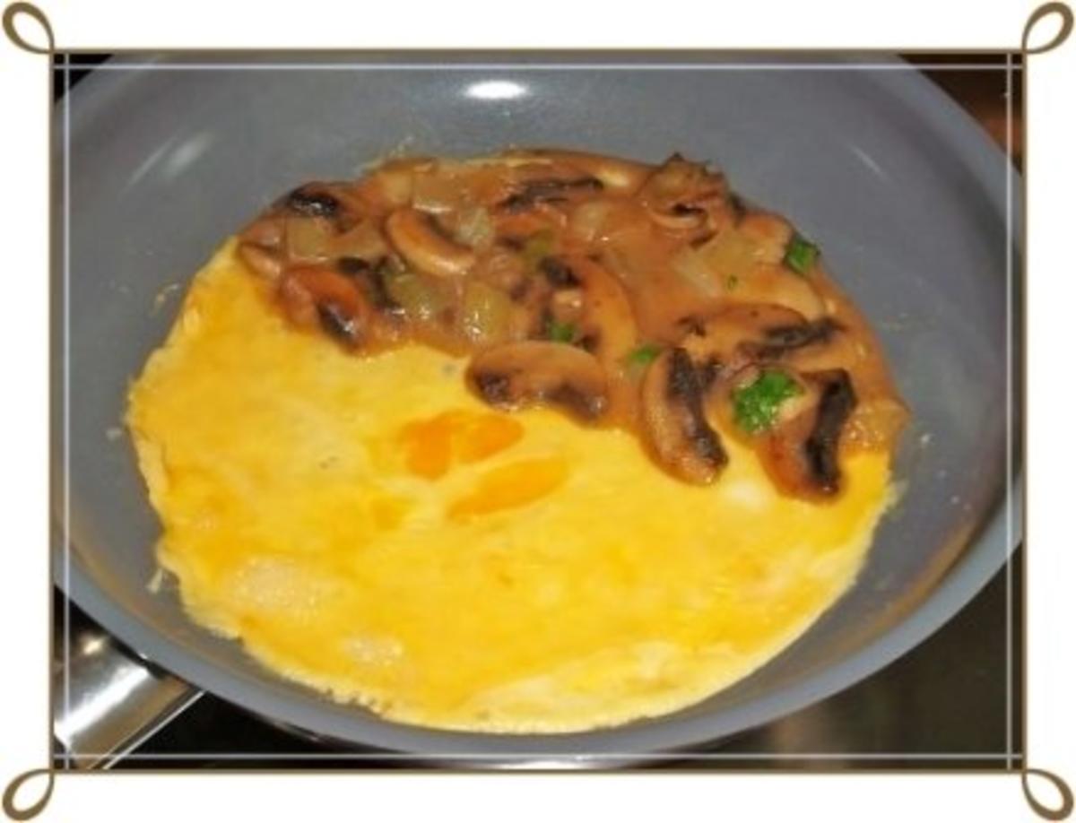 ❀Einladung zum Osterfrühstück ❀ Omelett gefüllt mit Champignons - Rezept - Bild Nr. 15