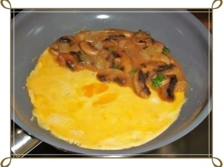 ❀Einladung zum Osterfrühstück ❀ Omelett gefüllt mit Champignons - Rezept - Bild Nr. 15