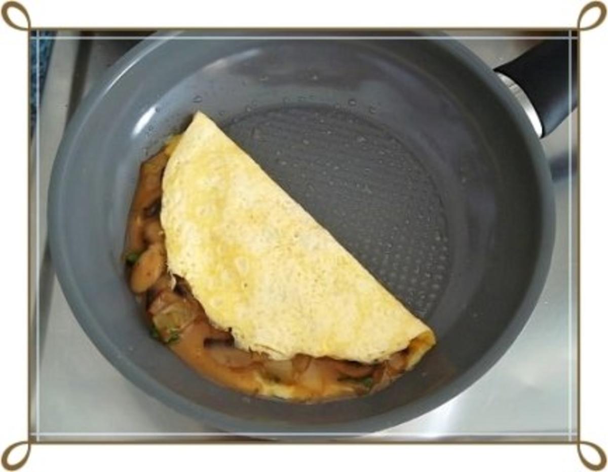 ❀Einladung zum Osterfrühstück ❀ Omelett gefüllt mit Champignons - Rezept - Bild Nr. 16