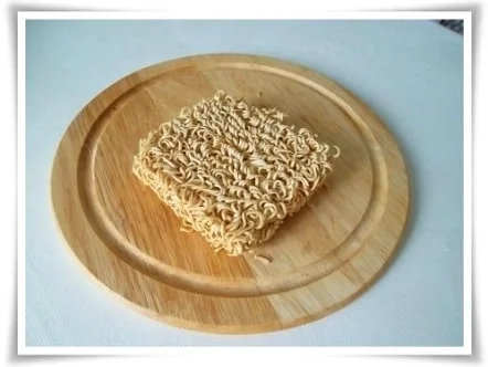 Gebratene Chinesische Nudeln mit Bulette - Rezept - Bild Nr. 5