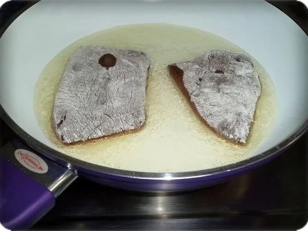 Rezept: Zarte Rinderleber mit buntem Paprika und Salzkartoffeln dazu Bild Nr. 19 Zarte Rinderleber mit buntem Paprika und Salzkartoffeln dazu - Rezept - Bild Nr. 19