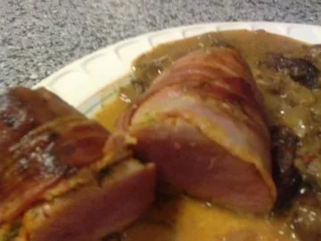 Schweinefilet im Baconmantel mit fruchtiger Weißweinsauce - Rezept - Bild Nr. 5