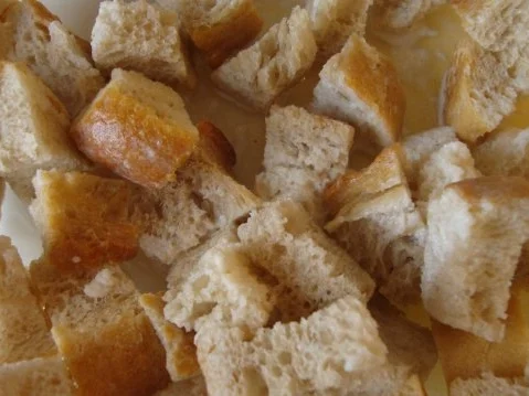 Rezept: Tiroler Speckknödelsuppe Bild Nr. 13 Tiroler Speckknödelsuppe - Rezept - Bild Nr. 13