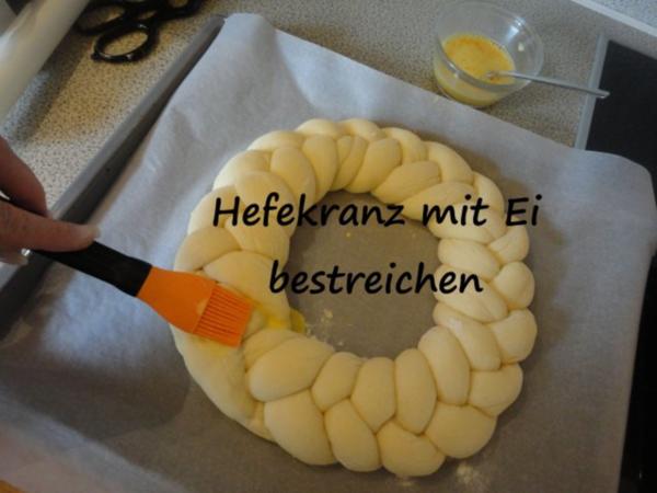 Geflochtener Oster Hefe Kranz - einfach - von emari