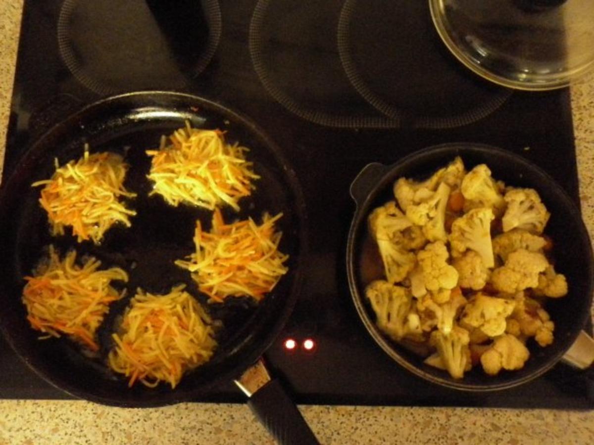Blumenkohl-Curry mit Kartoffel-Möhren-Rösti - Rezept - Bild Nr. 5