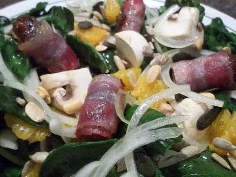 Marion's Spinat-Salat mit Datteln im Bacon-Mantel - Rezept - Bild Nr. 5