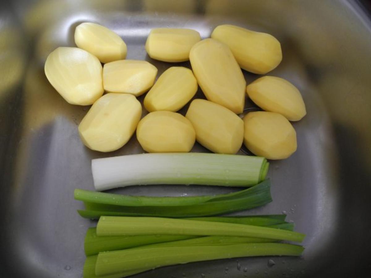 Suppen & Eintöpfe :  Kartoffelsuppe geraspelt - Rezept - Bild Nr. 3