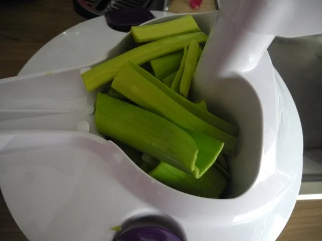 Suppen & Eintöpfe :  Kartoffelsuppe geraspelt - Rezept - Bild Nr. 7