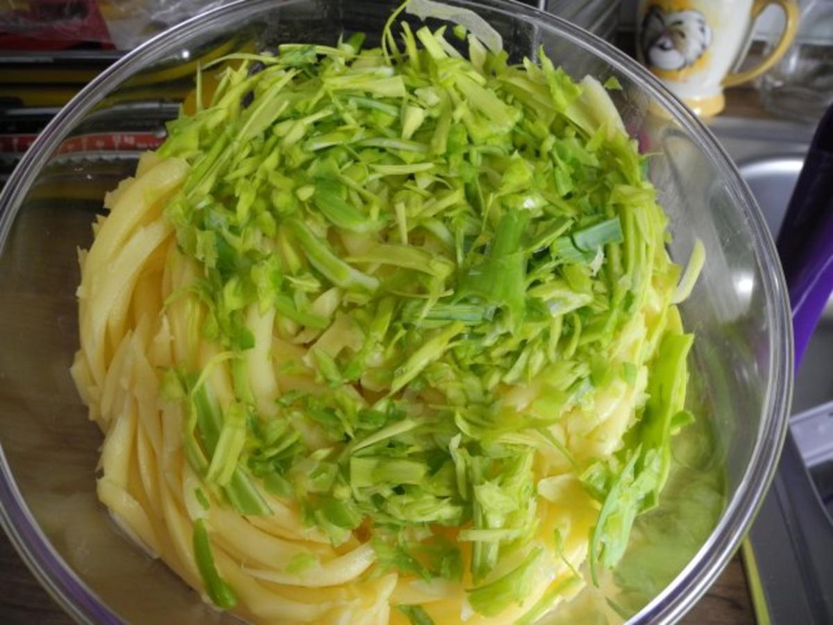 Suppen & Eintöpfe :  Kartoffelsuppe geraspelt - Rezept - Bild Nr. 8