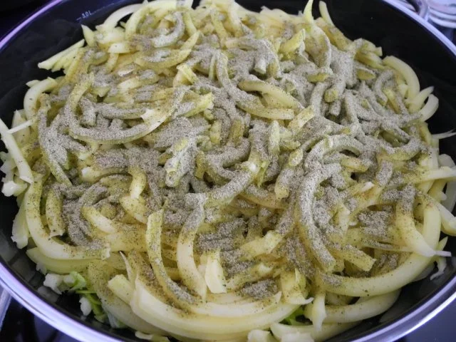 Suppen & Eintöpfe :  Kartoffelsuppe geraspelt - Rezept - Bild Nr. 9