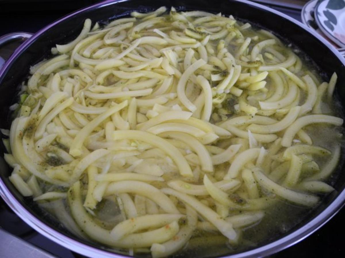 Suppen & Eintöpfe :  Kartoffelsuppe geraspelt - Rezept - Bild Nr. 10