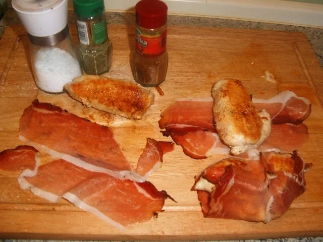 Rezept: Hähnchenfilet im Schinkenmantel Bild Nr. 4 Hähnchenfilet im Schinkenmantel - Rezept - Bild Nr. 4