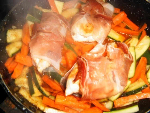 Rezept: Hähnchenfilet im Schinkenmantel Bild Nr. 8 Hähnchenfilet im Schinkenmantel - Rezept - Bild Nr. 8