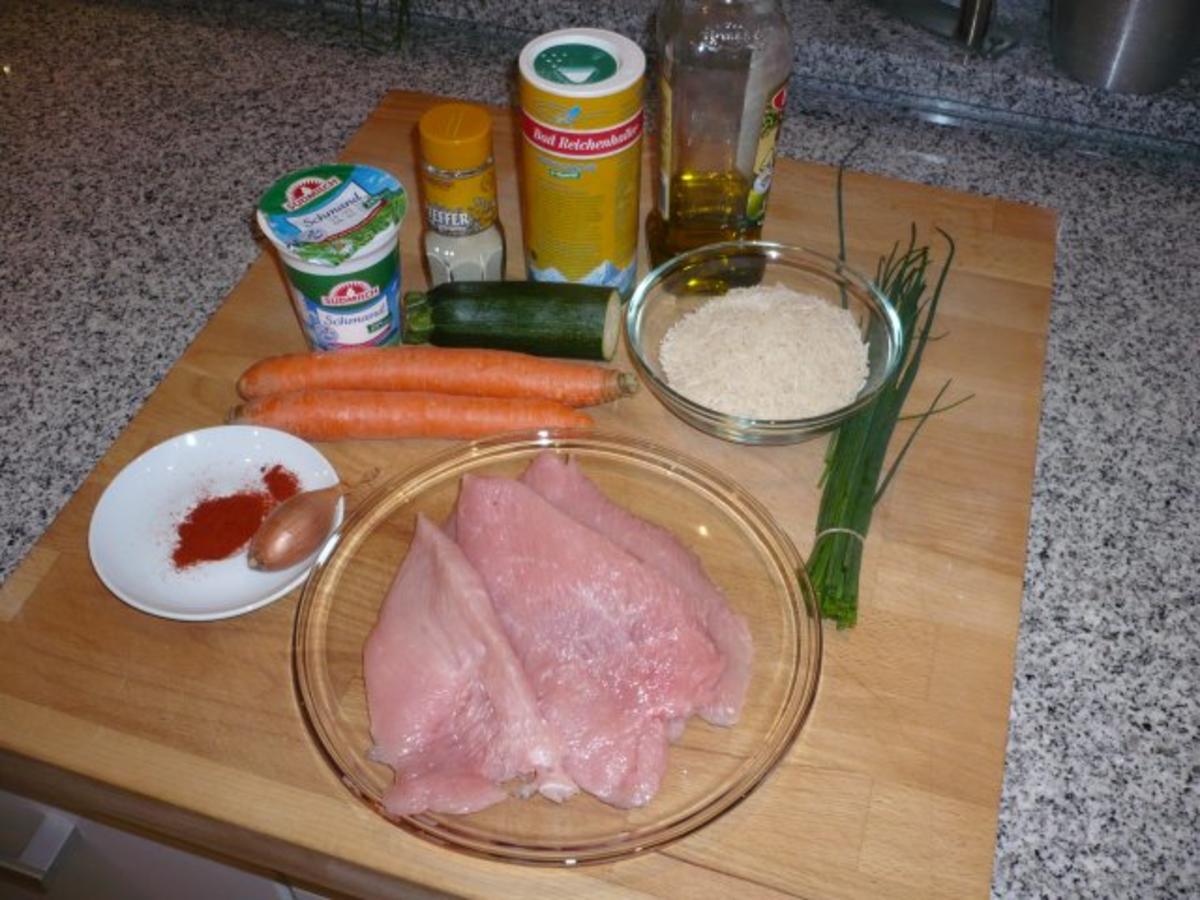 Puten-Karotten-Geschnetzeltes mit Schnittlauchreis - Rezept - Bild Nr. 2
