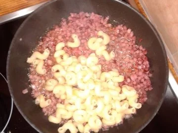 lauwarmer Gourmet-Nudelsalat mit Entrecot und Pfifferlingsauce - Rezept - Bild Nr. 3