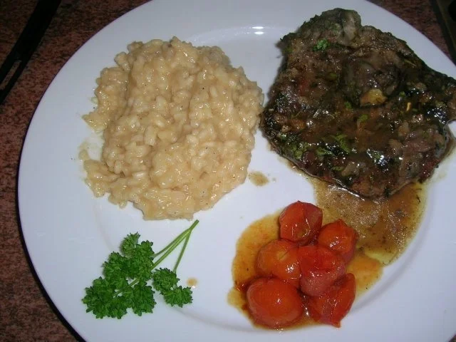 Rezept: Ossobuco alla milanese (Kalbshaxe nach Mailänder Art) Bild Nr. 2 Ossobuco alla milanese (Kalbshaxe nach Mailänder Art) - Rezept - Bild Nr. 2