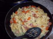 Zweierlei-Nudeln  in Kräutersosse - Rezept