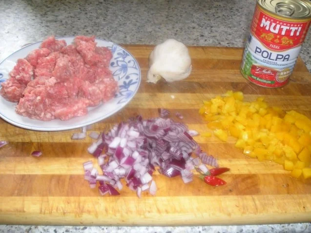 Spaghetti in scharfer Tomaten-Paprika Soße - Rezept - Bild Nr. 2