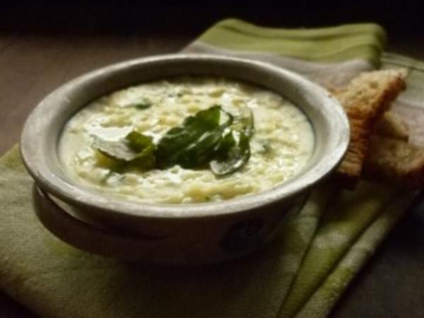 Kartoffelsüppchen mit Mangold und Sauerampfer - Rezept - kochbar.de