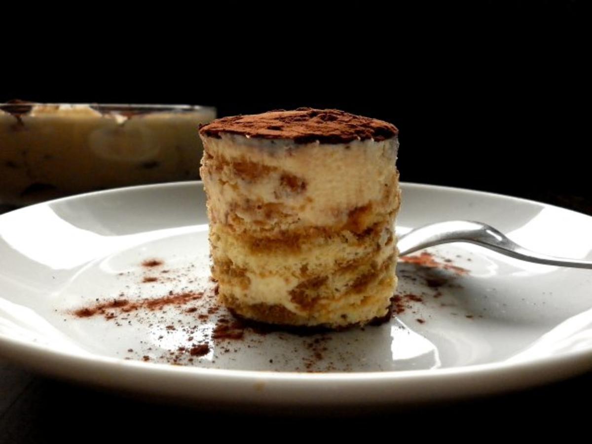 Tiramisu mit Löffelbiskuits siehe mein Kochbuch und Mascarpone - Rezept ...