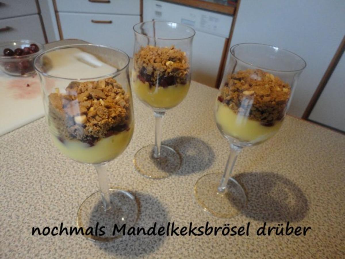 Weinbrand Weichseln mit Vanille Creme & Knusper Brösel - Rezept - Bild Nr. 5