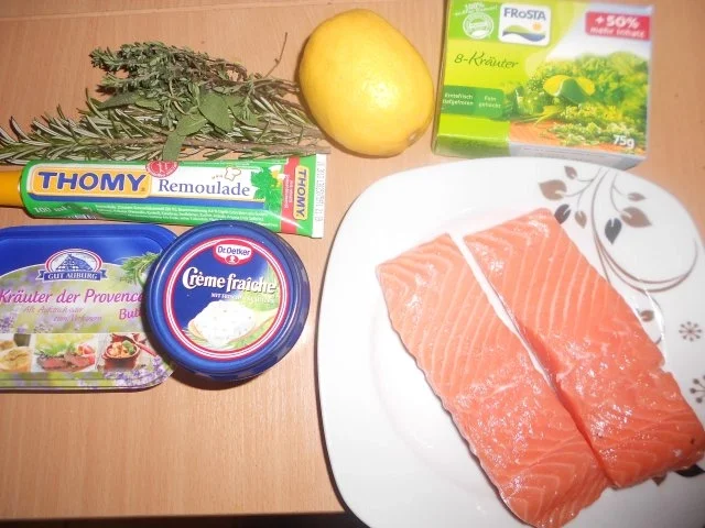 Rezept: Lachsfilet mit Kräuterdip Bild Nr. 2 Lachsfilet mit Kräuterdip - Rezept - Bild Nr. 2