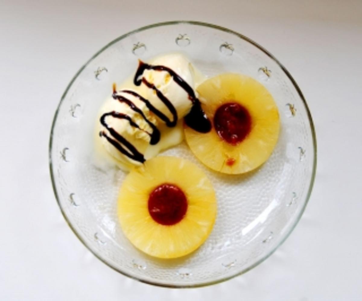 Ananas mit Vanilleeis - Rezept mit Bild - kochbar.de