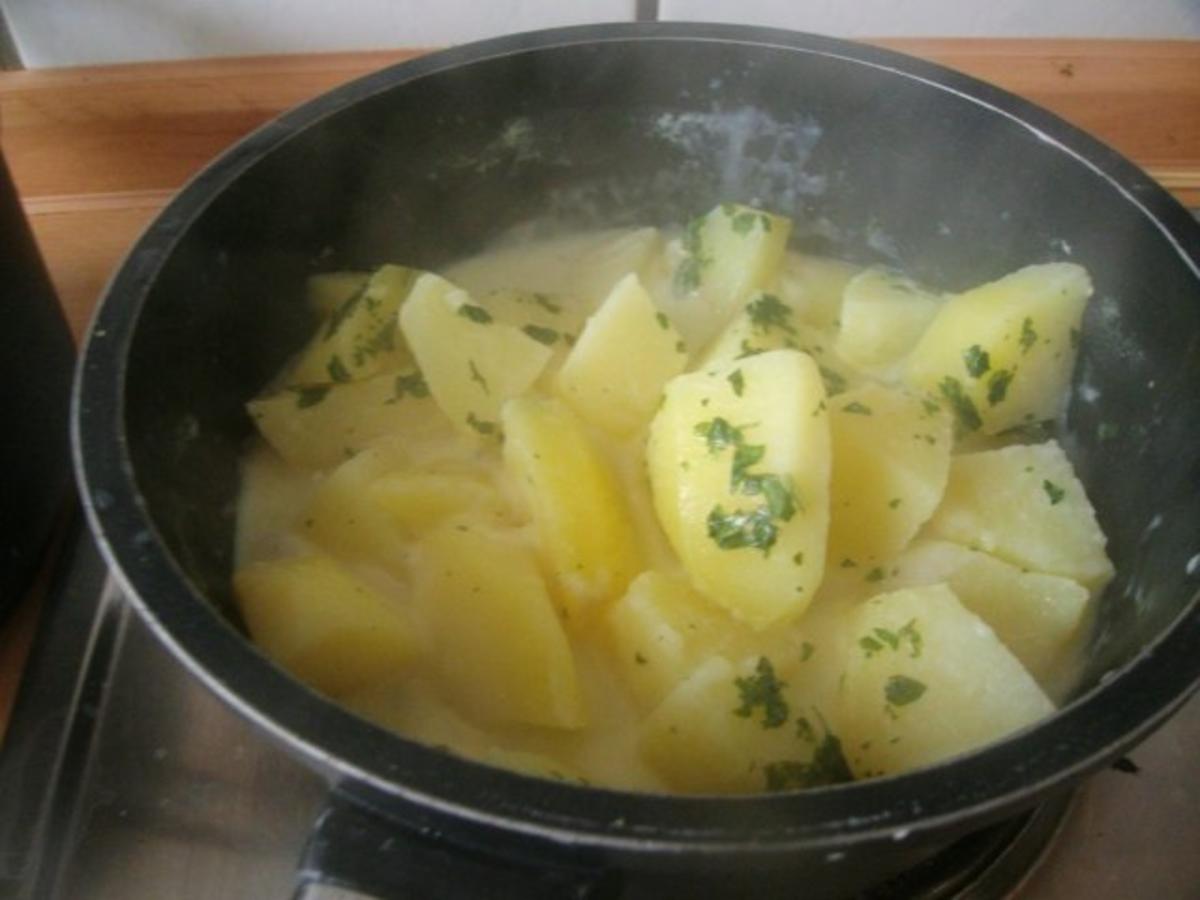 Gedünstetes Kabeljaufilet mit Broccoli und Sahnekartoffeln - Rezept - Bild Nr. 5