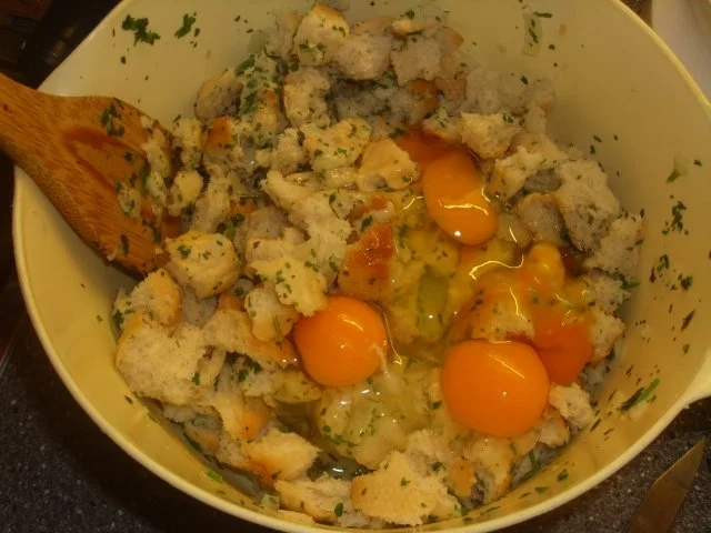 Gulasch in Rotwein mit Semmelknödel - Rezept - Bild Nr. 3