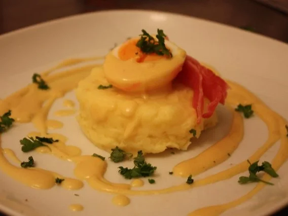 Eier in Senfsauce mit Kartoffelstampf - Rezept